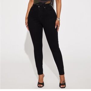 Women's Black Skinny Jeans